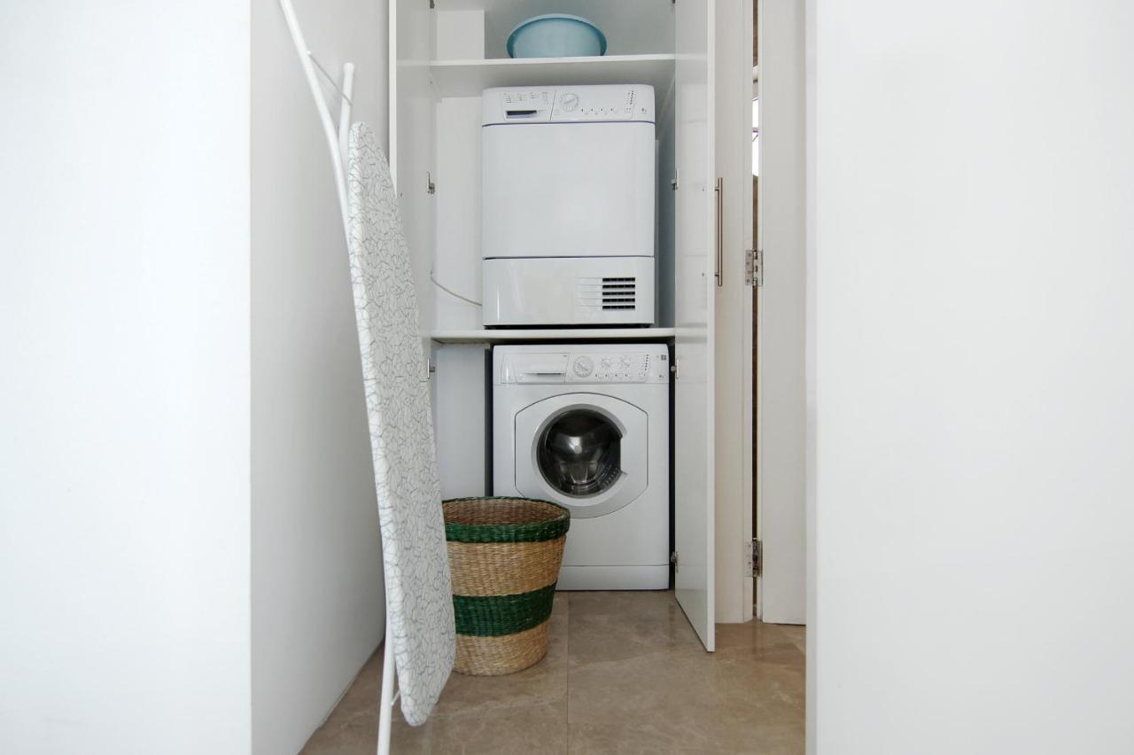 Apartment Josephine - Beachfront Protaras Luaran gambar